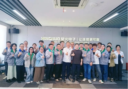 拥抱AI浪潮，共启效率革命 —— AI操作技能专项培训顺利举行